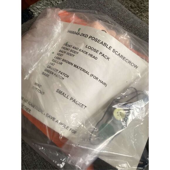 Vintage Poseable Scarecrow Craft Kit - Picture 2 of 2